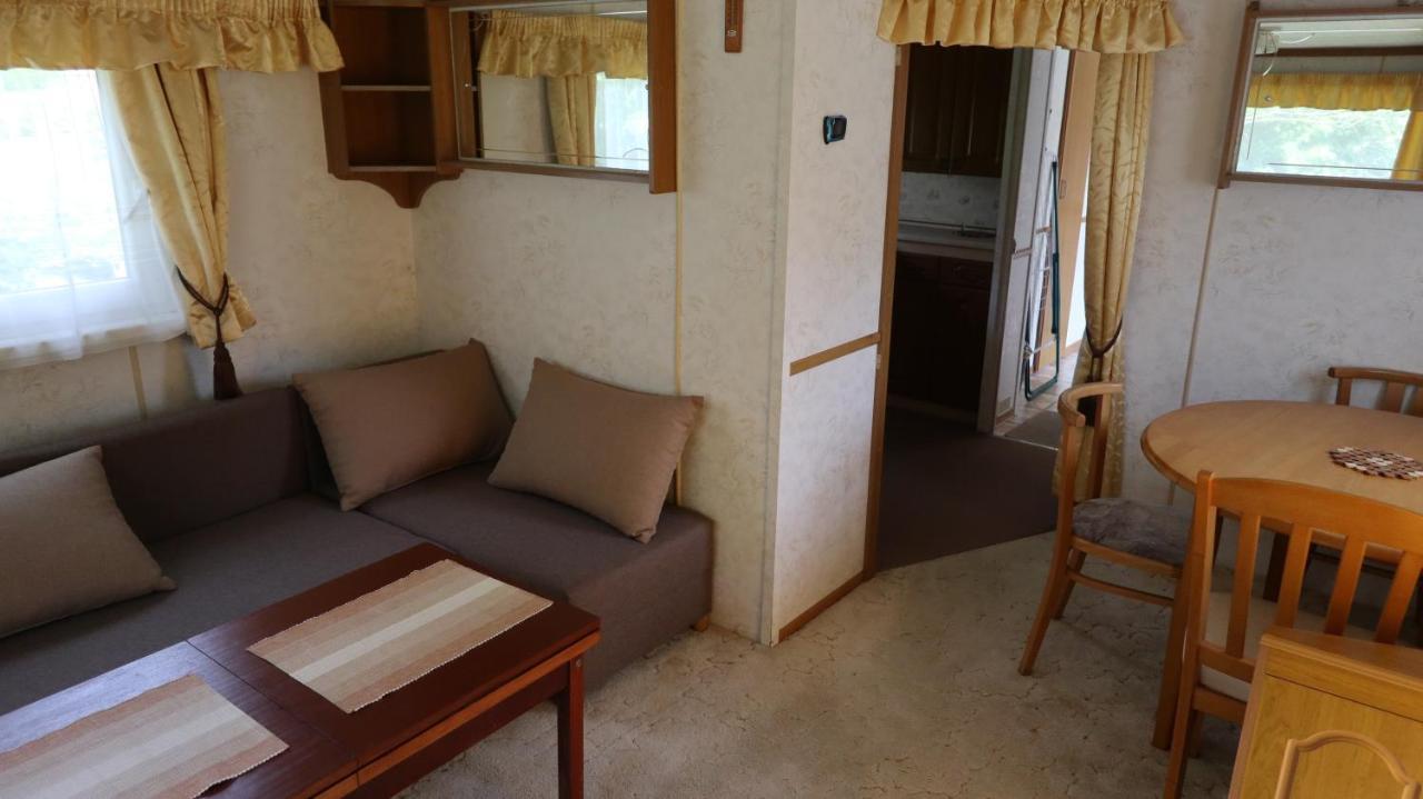 Privat Ave-Mobilhaus Villa Liptovský Mikuláš Eksteriør bilde